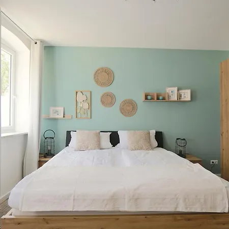 Noor Mitten In Der Eckernfoerder Altstadt *